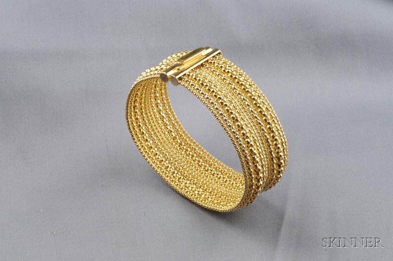 Appraisal: kt Gold Bracelet designed as a wide mesh strap dwt