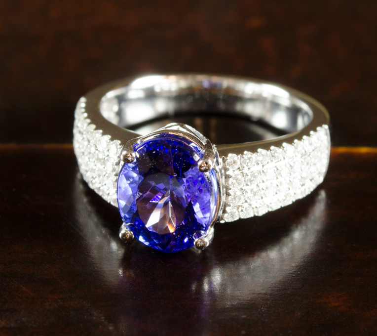 Appraisal: TANZANITE DIAMOND AND WHITE GOLD RING The k white gold