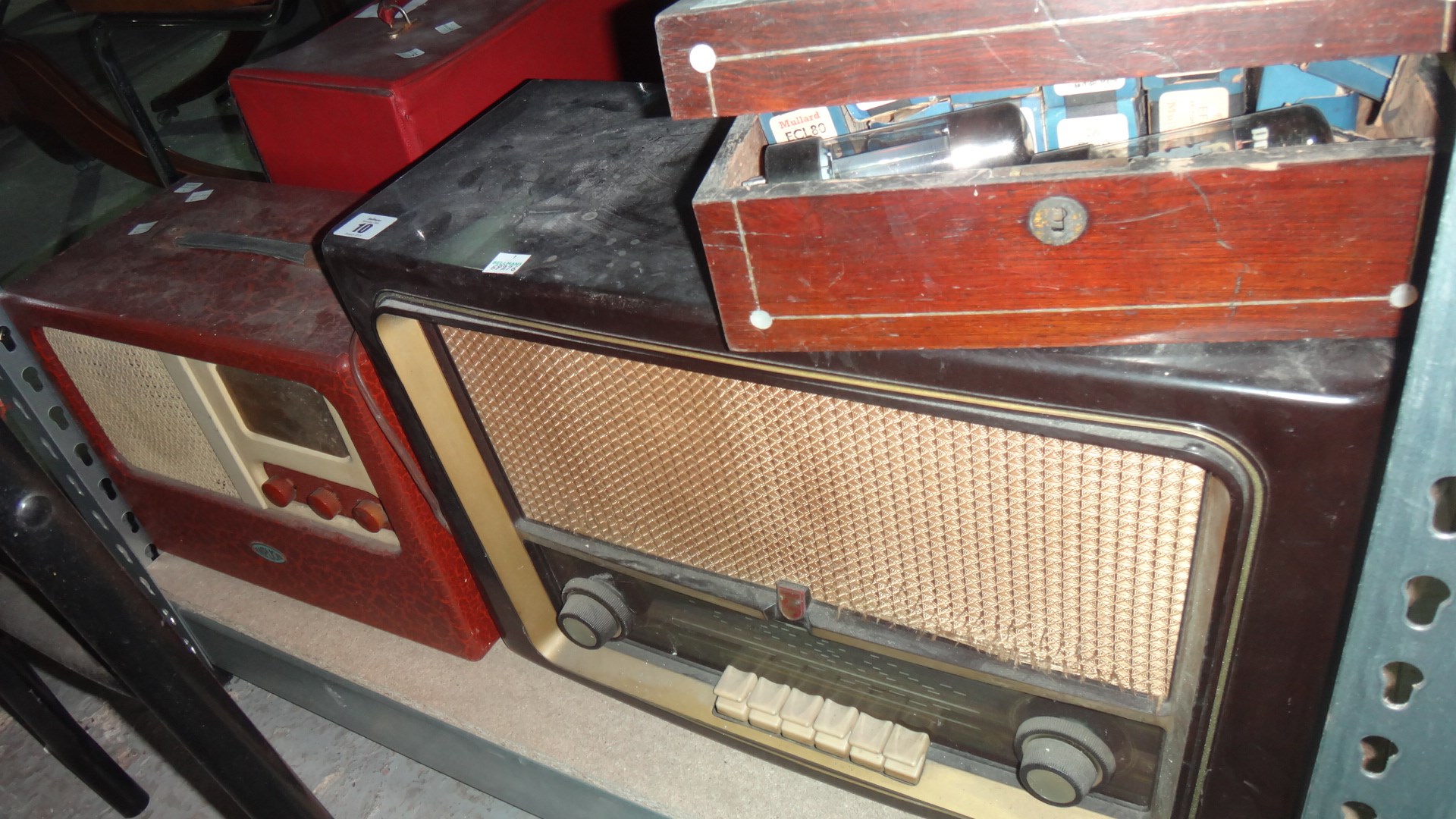 Appraisal: Two old valve radios and a quantity of valves