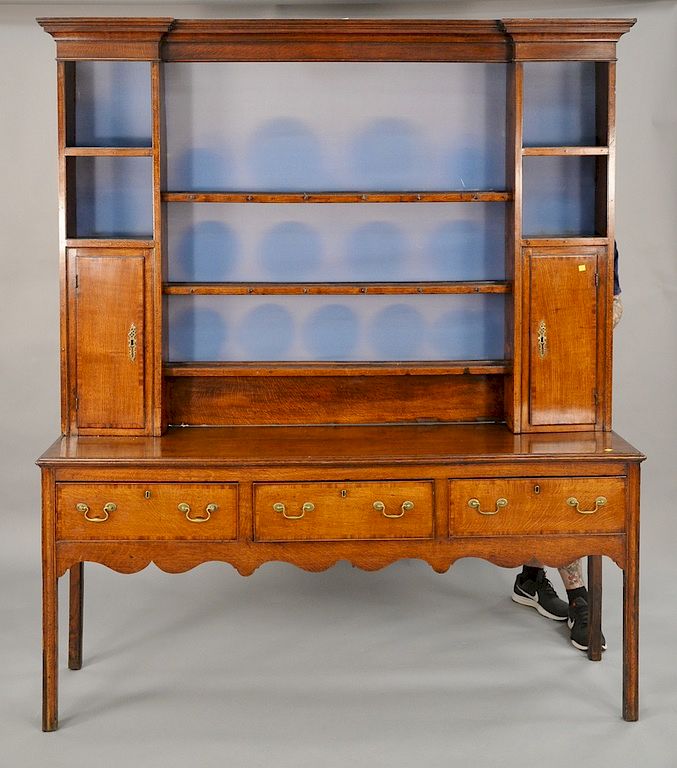 Appraisal: George II oak Welsh cupboard ht in wd in dp