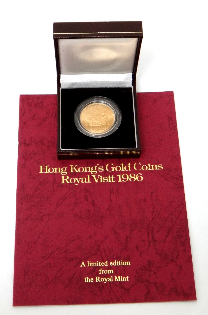 Appraisal: A Hong Kong gold one thousand dollars commemorating The Royal