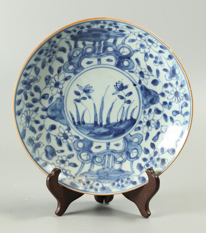 Appraisal: Chinese blue white porcelain plate possibly th c floral motif