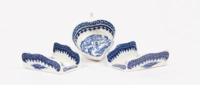 Appraisal: Two Caughley asparagus servers and a leaf-shaped butterboat Fisherman and