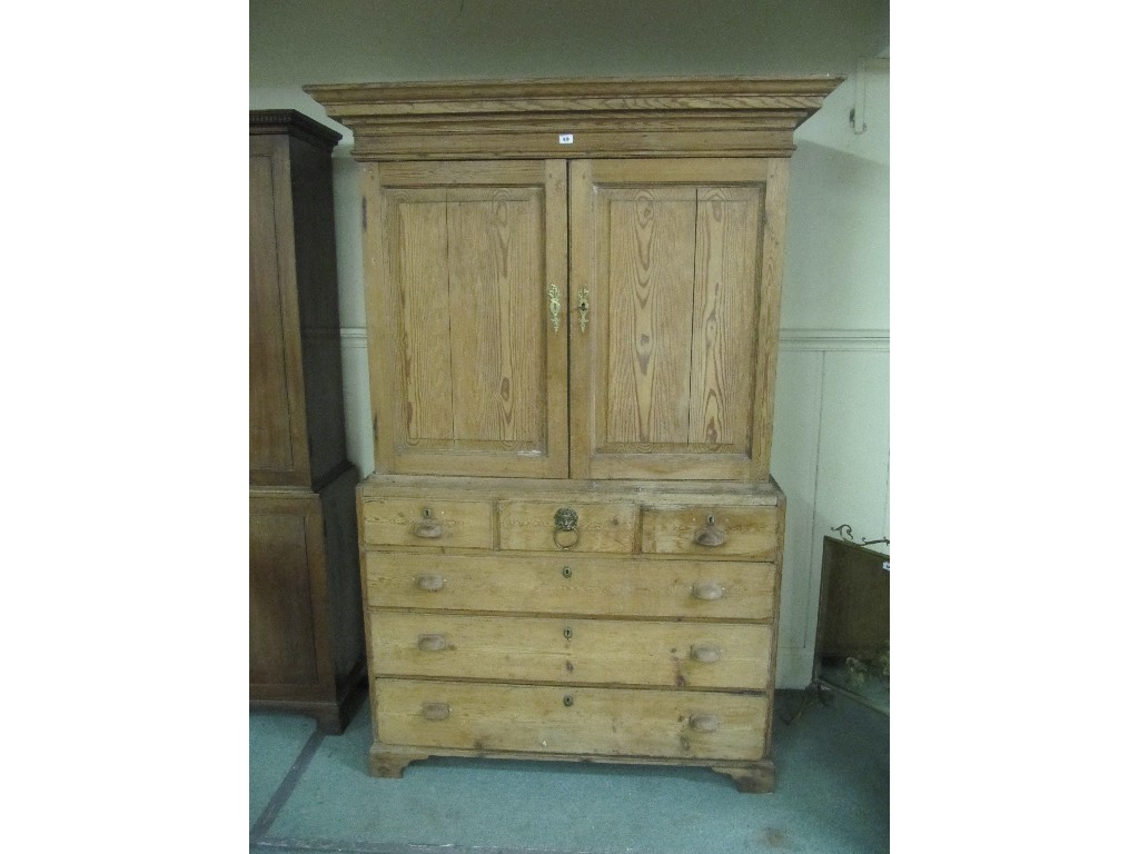 Appraisal: Georgian pitch pine linen press on chest