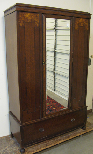 Appraisal: AN INLAID OAK WARDROBE Harris Lebus Furniture Co English mid