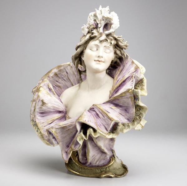 Appraisal: RIESSNER STELLMACHER KESSELPorcelain Amphora bust of a ladyA few minor