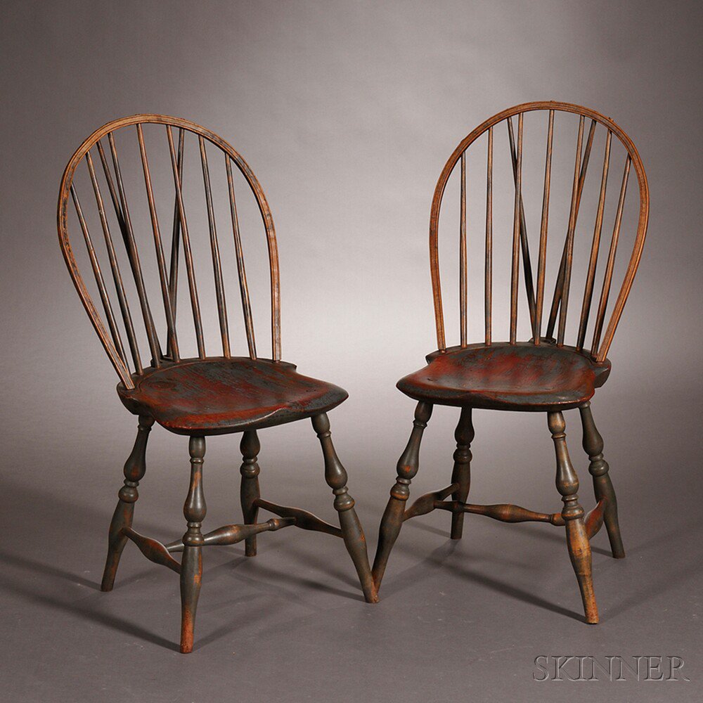 Appraisal: Pair of Windsor Braced Bow-back Side Chairs New England c