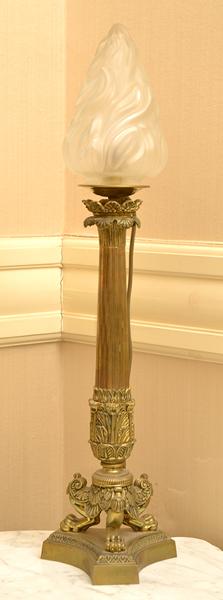 Appraisal: CORRINTHIAN COLUMN TABLE LAMP