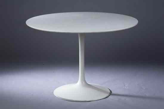 Appraisal: AMERICAN MODERN EERO SAARINEN TULIP DINING TABLE Designed by Eero