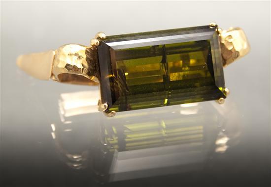 Appraisal: David Webb K yellow gold and green gemstone clip-pendant center