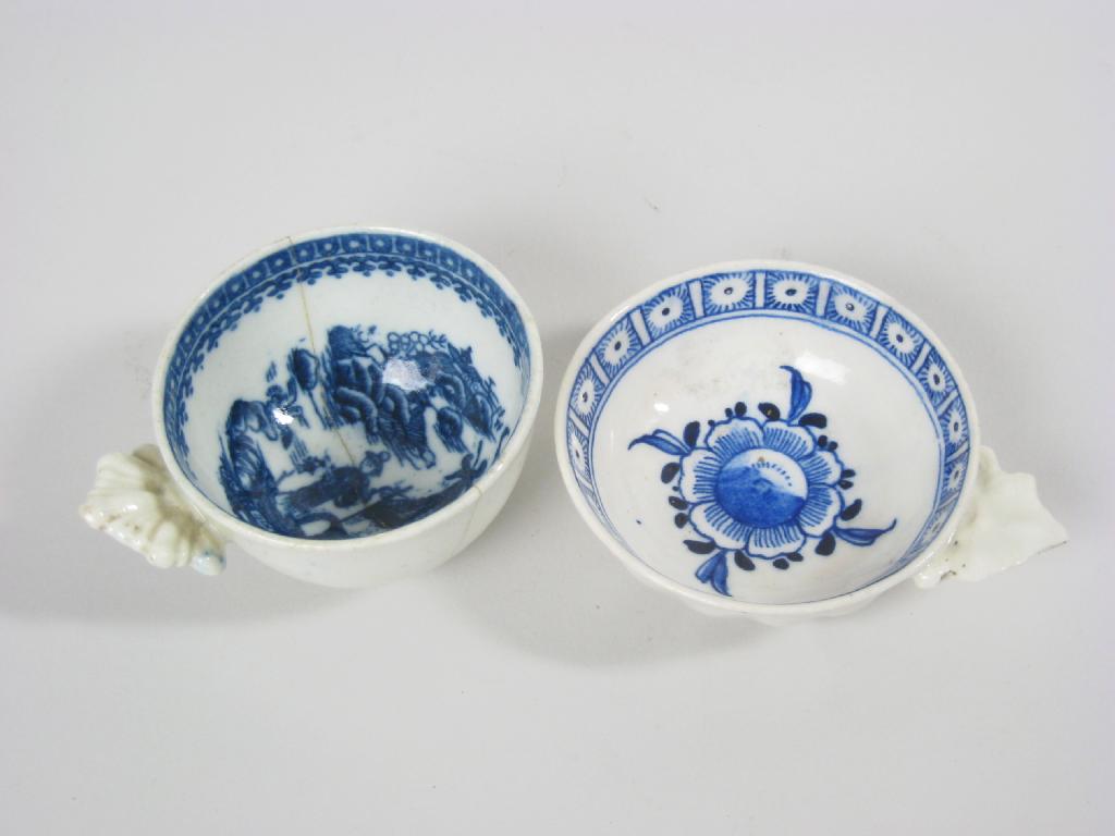 Appraisal: An early Worcester blue and white circular Wine Taster floral