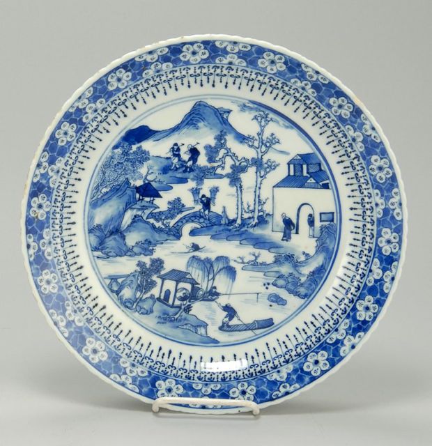 Appraisal: CHINESE EXPORT BLUE AND WHITE PORCELAIN CHARGER Circa Decorated with