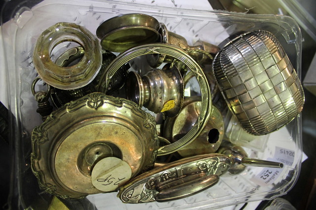 Appraisal: A COLLECTION OF MISCELLANEOUS SCRAP SILVER together with a small