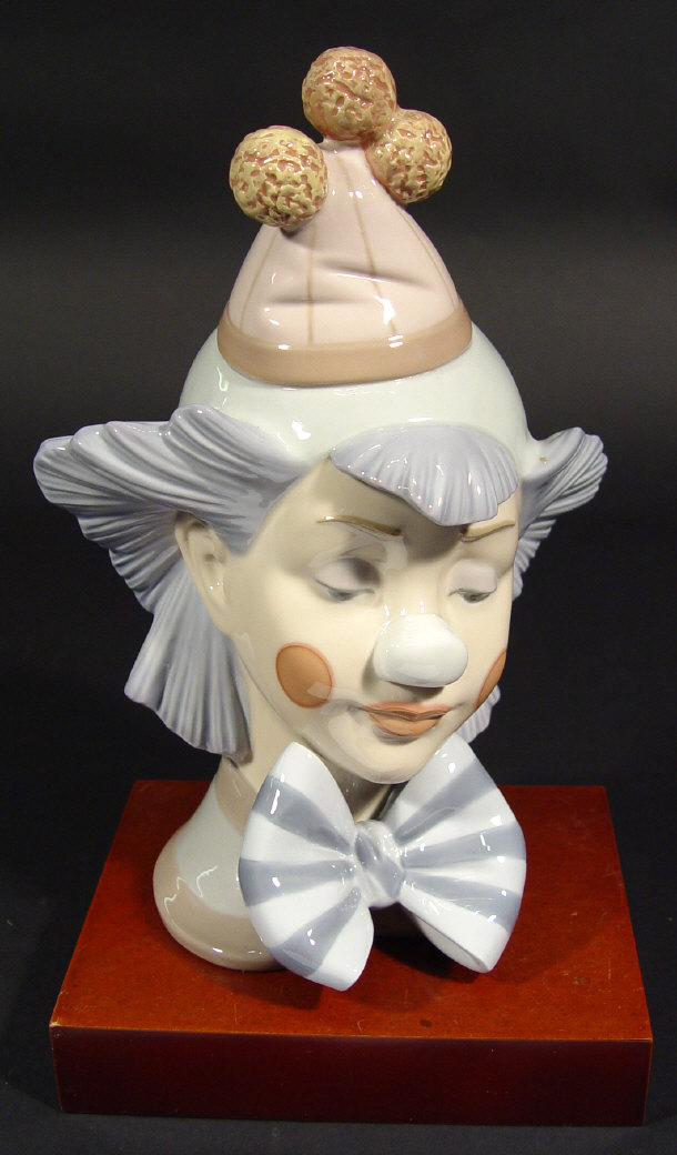 Appraisal: Lladro porcelain clown bust with hand painted decoration on a