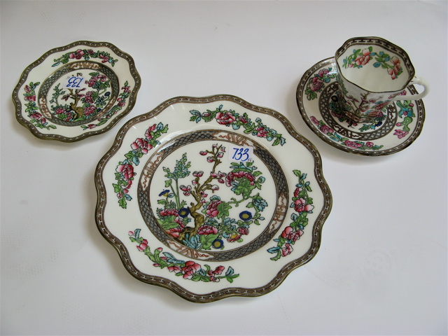 Appraisal: ENGLISH COALPORT LUNCHEON CHINA SET pieces in the Indian Tree