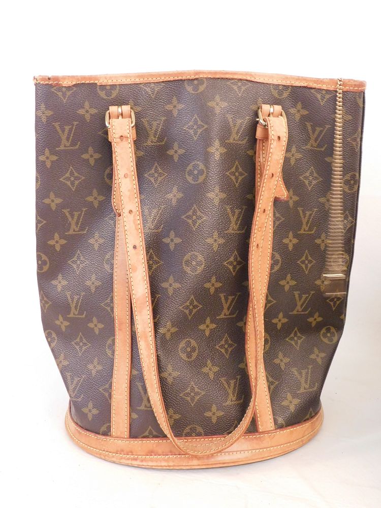 Appraisal: LOUIS VUITTON BUCKET TOTE BAG Louis Vuitton logo bucket shoulder