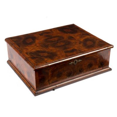 Appraisal: A Queen Anne oyster veneered lace box with later lift-out