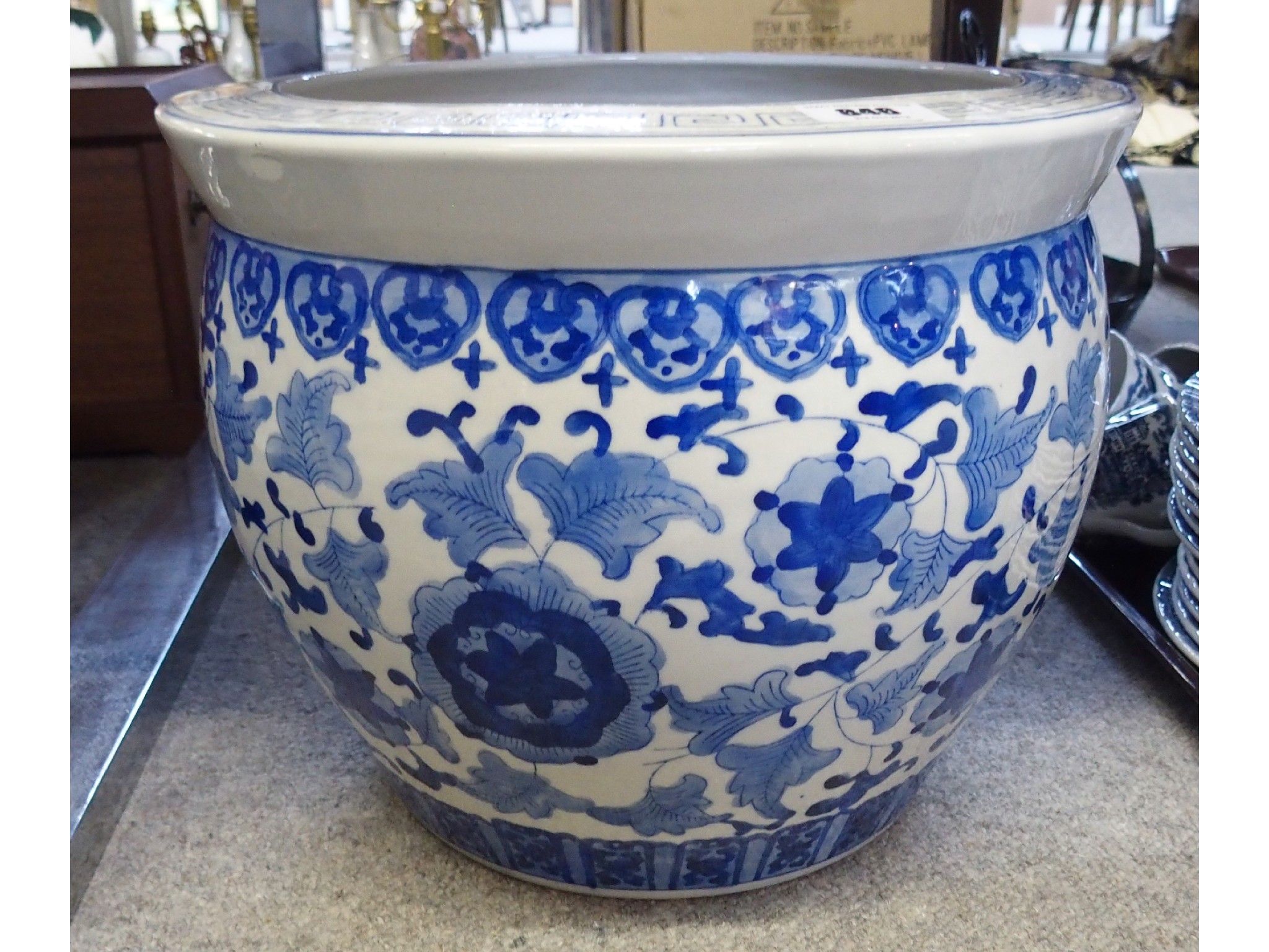 Appraisal: Chinese-style blue and white jardiniere