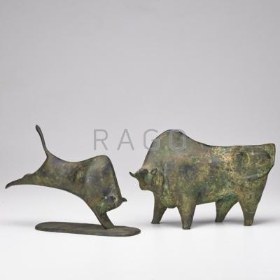 Appraisal: BRONZE BULLS Two table top sculptures th c Unsigned Taller