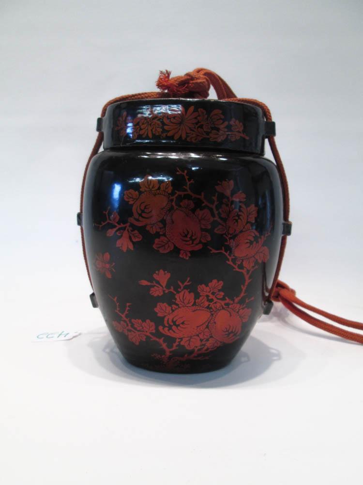 Appraisal: CHINESE BLACK LACQUER STORAGE BOX or tea caddy canister Late