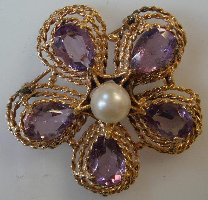 Appraisal: K yg Amethyst and Pearl Brooch Floral design with center