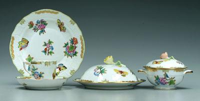 Appraisal: pieces Herend china Queen Victoria pattern detailed list available