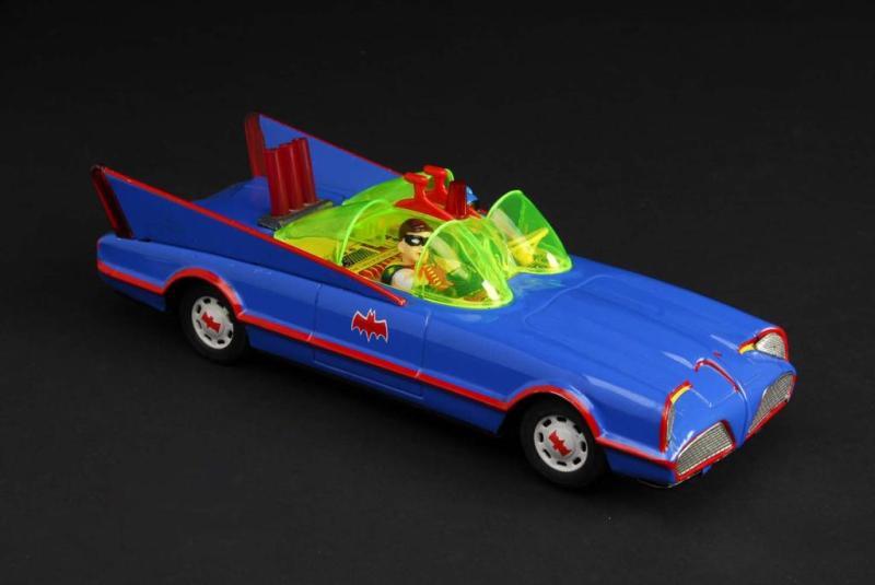 Appraisal: Tin Batmobile Car Battery-Operated Toy Description Japanese Working All tin