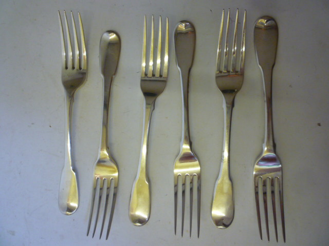 Appraisal: A SET OF SIX GEORGE III TABLE FORKS makers Williams