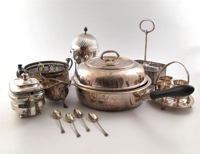 Appraisal: A quantity of assorted plated ware including an egg cruet