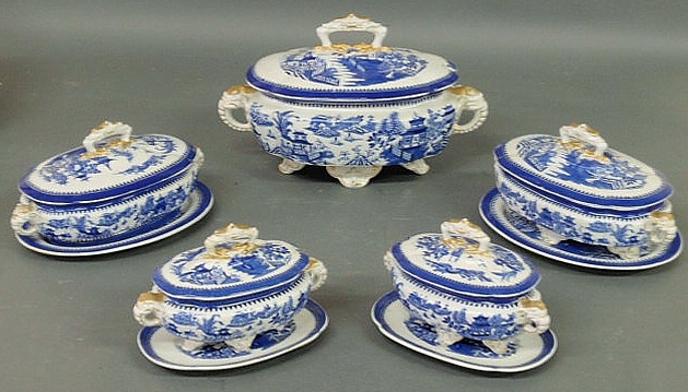 Appraisal: Five English Worcester blue and white ceramic soup and sauce