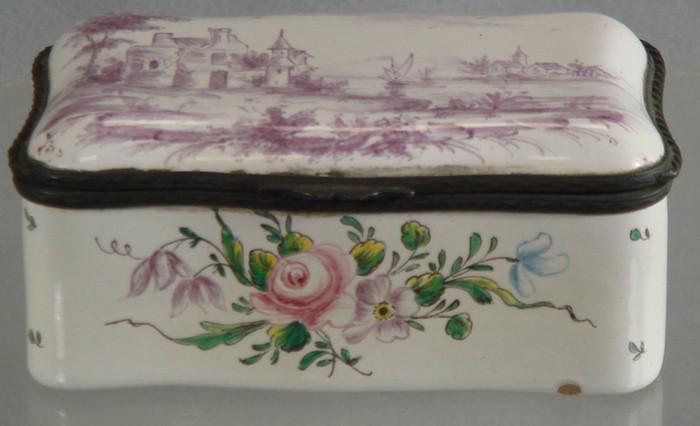 Appraisal: Tin glaze hinged dresser box with lavender decoration on lid