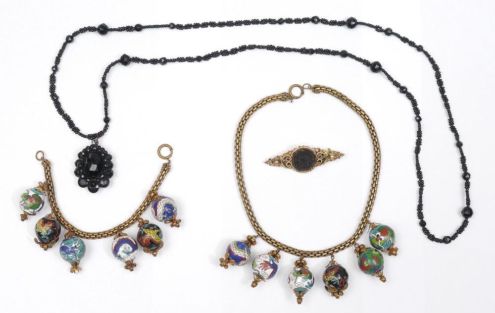 Appraisal: PIECE ESTATE JEWELRY LOT Featuring a jet black bead necklace