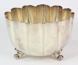 Appraisal: Tuttle Silversmiths sterling silver centerpiece troy oz Tuttle Silversmiths sterling