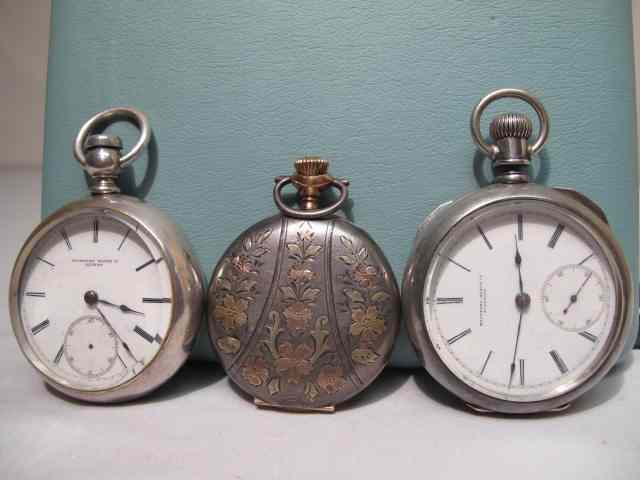 Appraisal: Includes one size Arabic and two size pocket watches roman