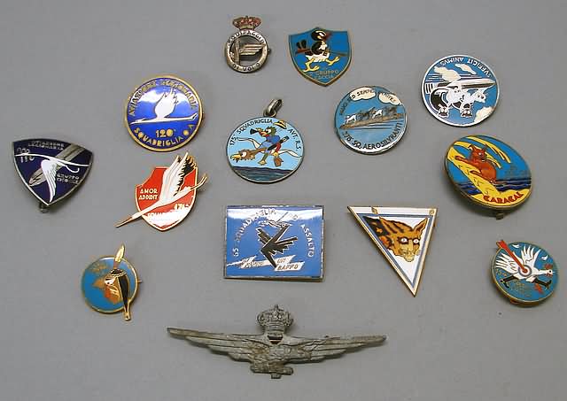 Appraisal: Grouping of Italian World War II aviation squadron pins and