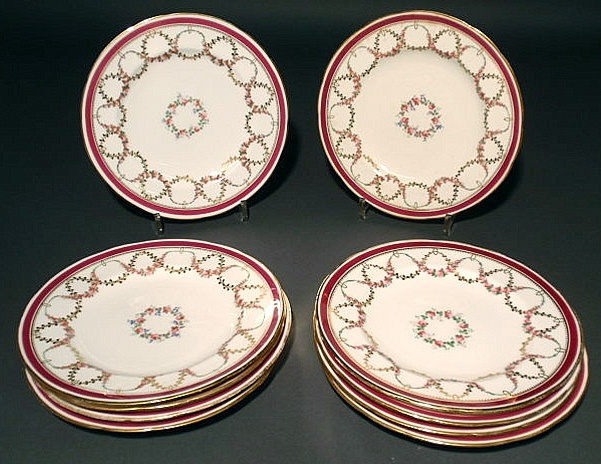 Appraisal: Set of ten Minton luncheon plates with gilt and raspberry