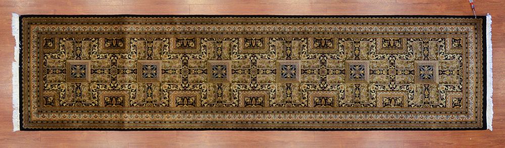 Appraisal: Pakistani Persian Design Runner x Modern hand-knotted weave Condition No