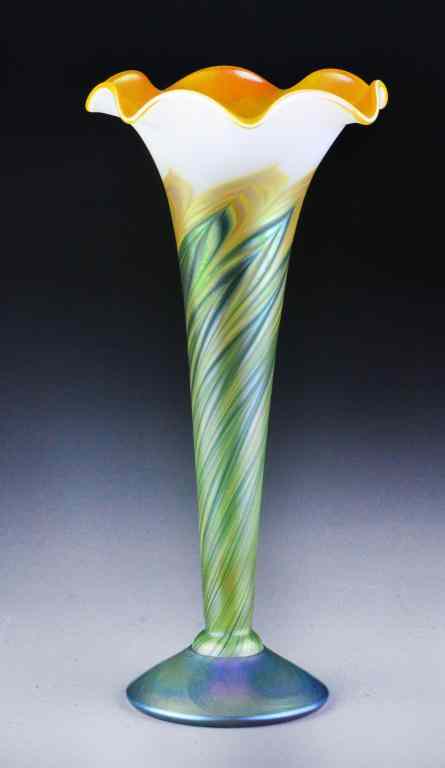 Appraisal: Steven Lundberg Emerald Fluted Feather VaseFluted vase with green gold