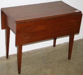 Appraisal: Hepplewhite Walnut Drop Leaf Table Pennsylvania Hepplewhite walnut drop leaf