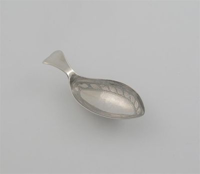 Appraisal: A George III caddy spoon with a heart shaped terminal