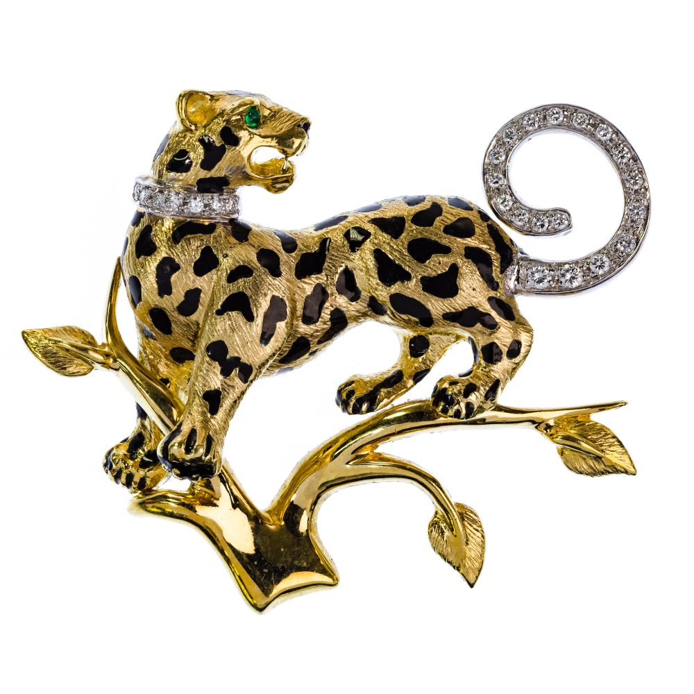 Appraisal: K YELLOW GOLD EMERALD AND DIAMOND CHEETAH BROOCHHaving enameled spots