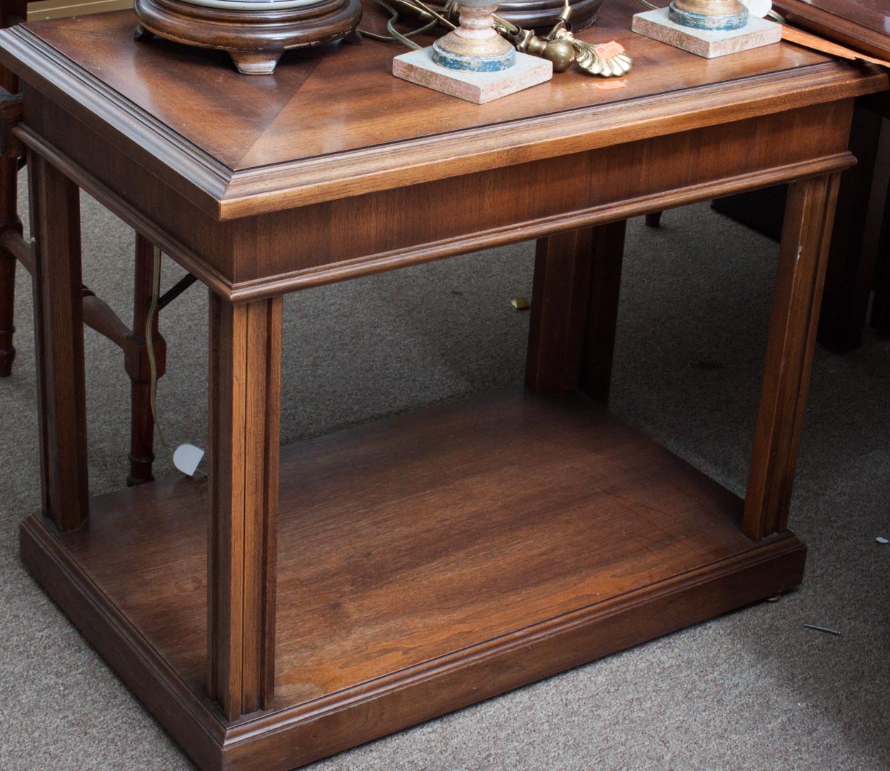 Appraisal: Mahogany coffee table