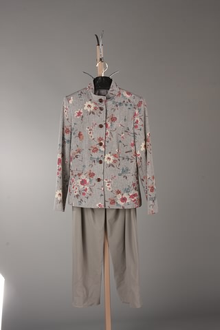 Appraisal: Giorgio Armani gray brown red beige floral print wool jacket