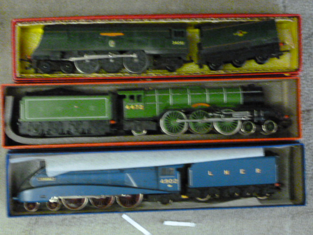 Appraisal: Three Hornby locomotives A Seagul A Flying Scotsman and BB