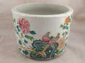 Appraisal: A th c Chinese ceramic planter with overglaze birds and