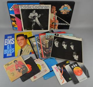 Appraisal: Vinyl LPs Singles including Elvis Presley Greatest Hits boxset The