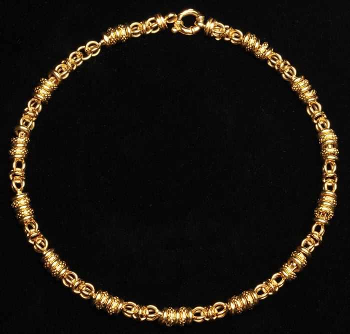 Appraisal: GOLD LINK NECKLACE Stamped k and Italy in