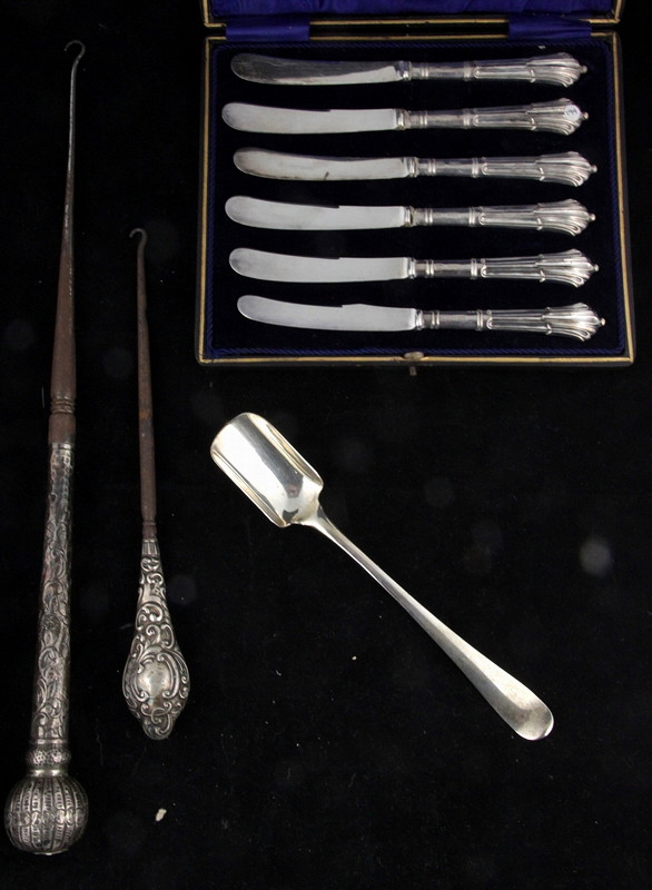 Appraisal: A late th Century silver cheese scoop marks rubbed six