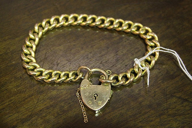 Appraisal: A CT GOLD BRACELET of chain link form with ct