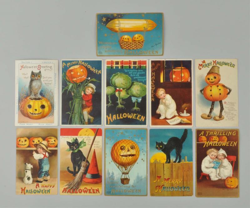 Appraisal: Lot Of Clapsaddle Halloween Postcards This lot has minor to